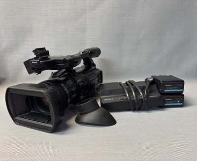 Sony PMW-200 XDCAM 422 SxS HD | Dual Battery Charger | x2 U60 Batteries Included - Image 1 of 3