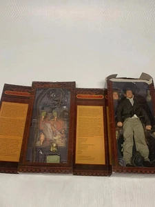 Figuras de acción Indiana Jones Sideshow Raiders The Lost Ark con caja, accesorios - Imagen 1 de 23