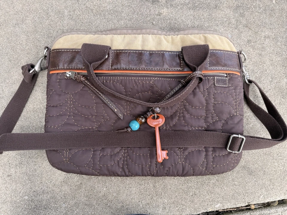 FOSSIL KEY-PER ~ GRANDE MARRÓN ACOLCHADO FLORAL MALETÍN/BOLSO BANDOLERA PARA COMPUTADORA PORTÁTIL Foto 1 de 1
