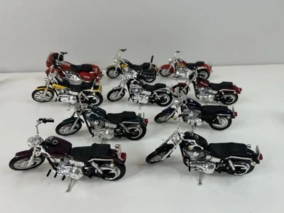 1/18 Maisto Harley Davidson Lot Of 10. Clean, No Broken Parts. L1 - Image 1 of 4