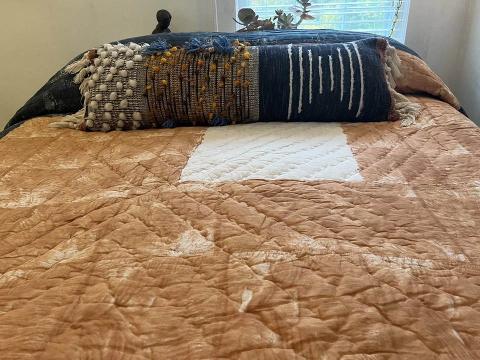 Edredón CQC King Dune--bloqueado a mano en la India Foto 1 de 4