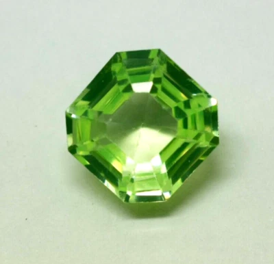 Certified Radiant Cut 8-10 CT Light Green Peridot Loose Gemstone For Jewelry - Image 1 of 4