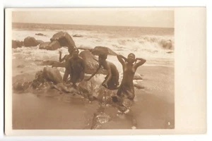 Afrika Africa, Nackte Frauen b.Baden Volkstypen girl nude Ethnic type RPPC ~1920 - Picture 1 of 2