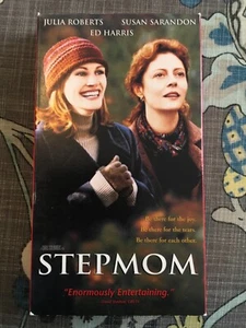 STEPMOM VHS ~ JULIA ROBERTS & SUSAN SARANDON ~ - Picture 1 of 3
