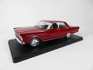 Ford Galaxie 500 - 1:24 scale (8.6in) Salvat Diecast Collect model car M011 - Picture 1 of 8