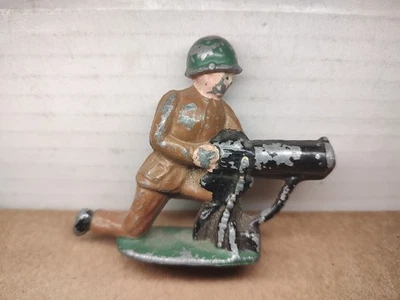 Metal Cast 38A Machine Gunner WW11 Helmet - Image 1 of 3