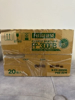 Fujifilm FP-3000B Black and White Instant Film expired January 2015 x20 Pack - Image 1 of 4