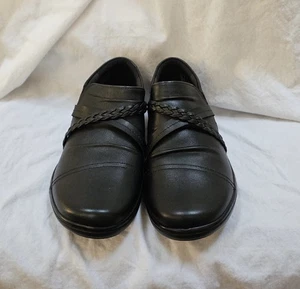 Collection By Clarks Women’s Black Cora Braid Slip-On Leather Shoes, 9.5  Wide - Picture 1 of 8