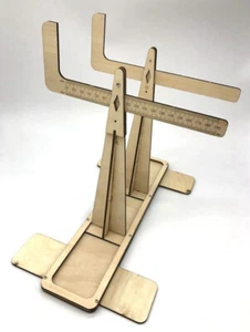 Schwerpunktwaage für Modelle bis 5 kg von Modellbau Berthold Lasercut - Bild 1 von 1