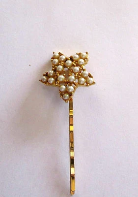 Pin de pelo/bobby con tachuelas de estrella con perlas blancas de imitación, tono dorado (chapado), nuevo sin etiqueta Foto 1 de 3