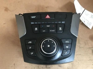 2017-2018 Hyundai Santa Fe Sport SWB AC Heater Manual Climate Control Temp OEM - Picture 1 of 11