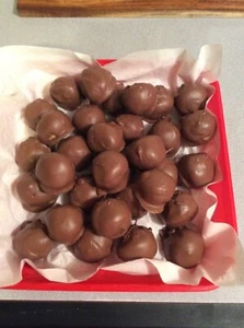 Homemade Peanut Butter Balls 2 dozen - Picture 1 of 1
