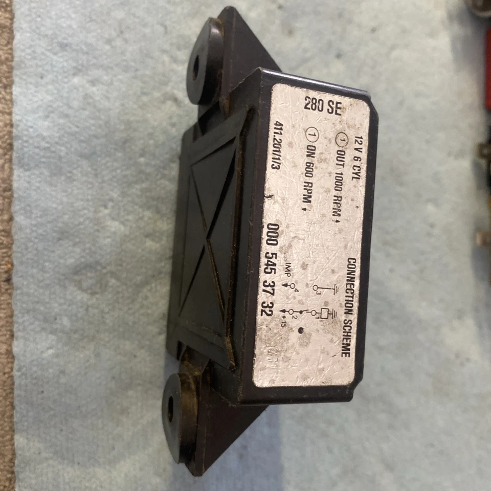 1972 Mercedes Benz 280SE Emission Ignition Timing & Idling Control Relay OEM - Image 1 of 3