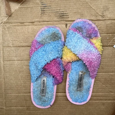 Steve Madden Cotton Candy slippers Size 7 Good Show Just Needs Wash - Image 1 of 3