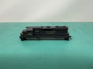 Atlas N - GP35- Shell Only - Southern Pacific - Picture 1 of 4
