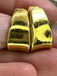 Timeless Earrings TRIFARI Vintage Gold Clip-on Earrings M-4752 - Picture 1 of 4