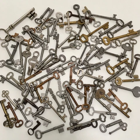 100 Pc. Lot~Pristine~Antique~18th 19th 20th Cent SKELETON Keys Furniture Cabinet Cover