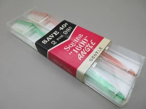 NUEVO Juego de 2 cepillos de dientes suaves en ángulo Squibb 1600 de colección hechos en EE. UU. ¿años 60? NOS - Imagen 1 de 8