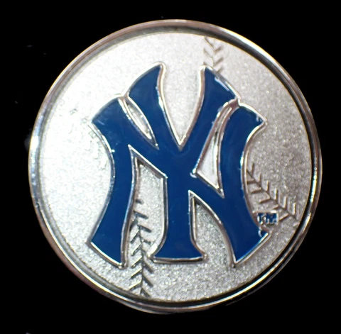NEW YORK YANKEES BASEBALL SPINNER BELT BUCKLE LICENSED NEW Cover