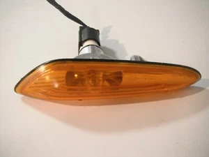 Individual (1) Luz de marcador lateral izquierdo BMW E46 Series P/N 4166L - Imagen 1 de 5
