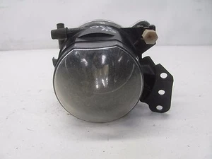 2004-2007 BMW 530i E60 Front Right Passenger Fog Light Lamp OEM KM60683 - Picture 1 of 9