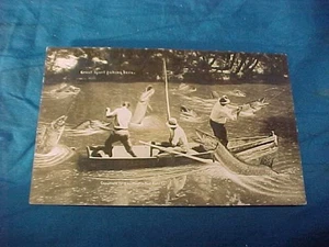1911 CAPTURA DE PECES GIGANTES Wm Martin EXAGERADA FOTO REAL POSTAL - Imagen 1 de 2