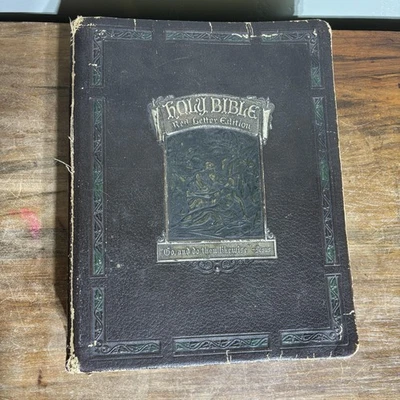 Vintage Holy Bible Red Letter Edition KJV Family With Ephemera Oddity Religion Foto 1 de 4