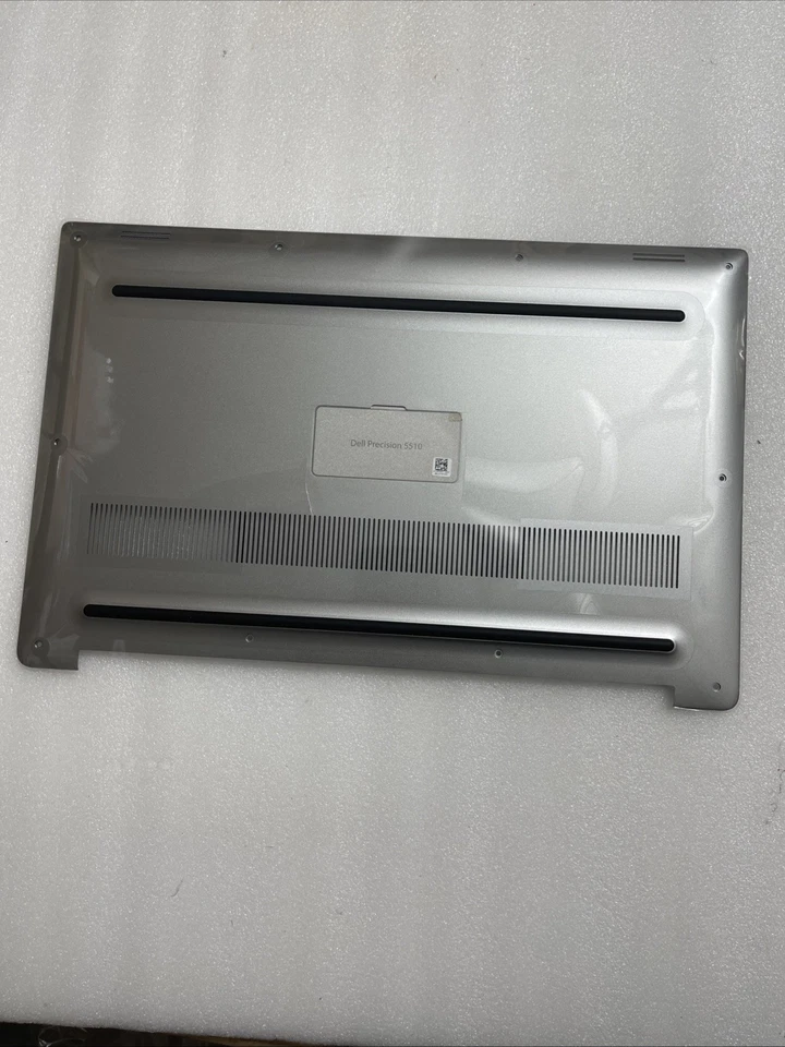Dell XPS 9550 Precision 5510 Laptop Base Bottom Case Yhd18 Silver Grade B Tested