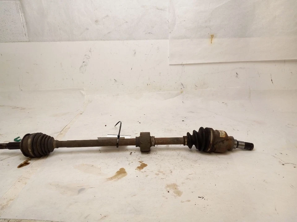 Eje lateral derecho se adapta a Toyota Prius C 2012-2019 OEM Foto 1 de 4