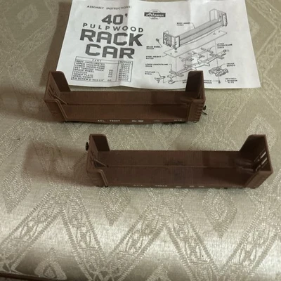 Two 40’ Pulpwood Rack Cars Atlantic Coast Line #s 72007 & 75014 HO Scale - Image 1 of 4