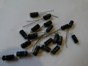 Elektrolyt Kondensator 17 µF 6,3 V radial, 20 Stück, neu - Bild 1 von 3