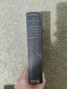 The Background of European Governments (N.L.Hill & H.W.Stoke - 1935 - Picture 1 of 4