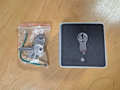 ELECTRIC Key switch NECO GEBA Roller Shutters Garage Doors OPENER INDUSTRIAL KEY - Image 1 of 3