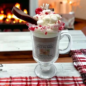 Candela di soia moka alla menta piperita con cioccolato, bastoncini di caramelle, marshmallow. 9 oz. - Foto 1 di 8
