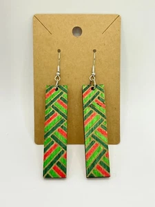 Red/Green Herringbone Rectangle Dangle/Drop Earrings Lightweight Holiday/Winter - Picture 1 of 4