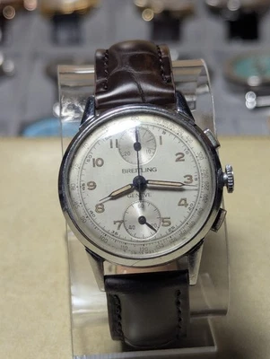 Vintage Breitling Venus Chronograph Movement. Clean Dial Runs Well - image 1 of 4
