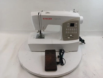 Máquina de Coser Singer Ingenuity Blanca Modelo 7436 Electrónica Computarizada Foto 1 de 4