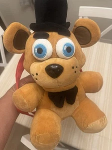 Mochila de felpa Five Nights At Freddy's Freddy original con bolsillo con cremallera nueva con etiquetas - Imagen 1 de 4