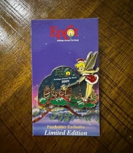 Disney Epcot Holidays Around the World 2009 Pin Tinker Bell Fairy Peter Pan - Picture 1 of 2
