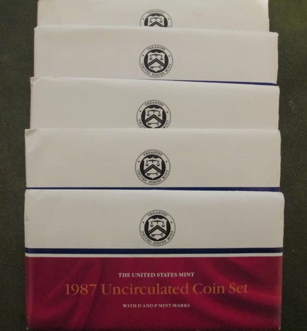 5 1987 US Mint Sets P&D in original envelopes Cover