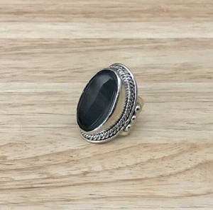 Tibetan Onyx Ring - Picture 1 of 8