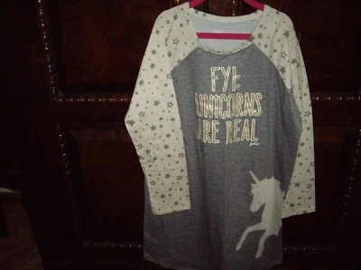 Usado en excelente estado Camisón Unicornio Gris Justicia Niñas Talla 10 "Para su información: los unicornios son reales" Diciendo Foto 1 de 4