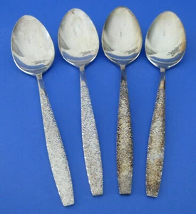 4 cucharas de sopa ovaladas Golden Lifetime mango texturizado de acero inoxidable - Imagen 1 de 3