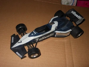 Burago scala 1/24 6104 - F1 Brabham BT 52 Turbo #7 Olivetti - Blu/Bianco - Foto 1 di 4
