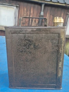 Vintage Valor Petrol Can with Brass Cap Unrestored - Picture 1 of 6