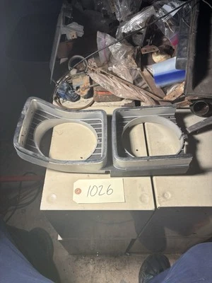 AMC 1969 Rambler Rebel L.H. Bisel puerta faro # 3193825 Foto 1 de 4