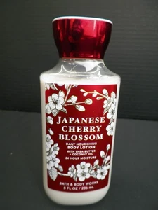 Crema corporal hidratante japonesa de karité con flor de cerezo Bath & Body Works 8 oz - Imagen 1 de 2
