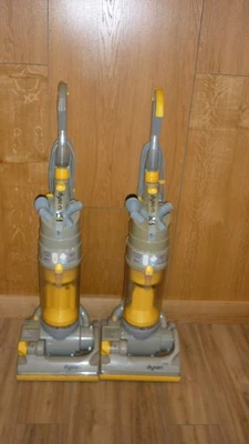 Dyson DC04 standard Brush control vacuum ,  1400w motor,  6 mth gtee   (313/314) - Image 1 of 4