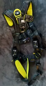 Honeywell Miller H700 Full Body Harness Black/Green New - Picture 1 of 19