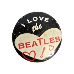 Original 1964 I Love The Beatles Pin Button Green Duck Co Chicago USA *LESEN* - Bild 1 von 6